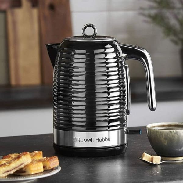 Bouilloire électrique RUSSELL HOBBS 2400W noir (24361-70) Bouilloire électrique RUSSELL HOBBS 2400W noir (24361-70)